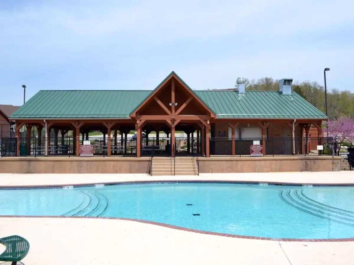 Golf On Site - Walk-In Shower - Jetted Tub - Free Attraction Tickets Included Branson Zewnętrze zdjęcie