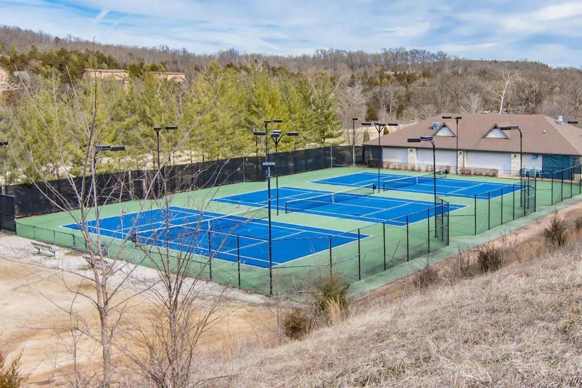 Golf On Site - Walk-In Shower - Jetted Tub - Free Attraction Tickets Included Branson Zewnętrze zdjęcie
