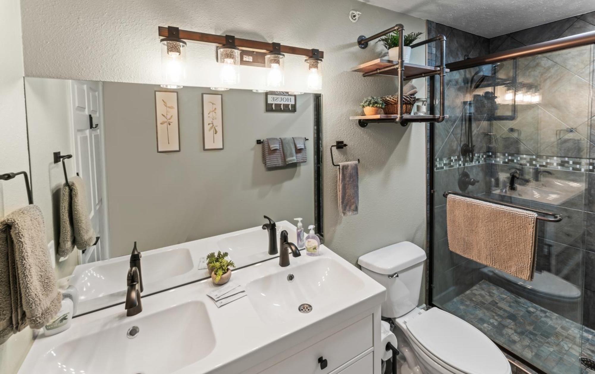 Golf On Site - Walk-In Shower - Jetted Tub - Free Attraction Tickets Included Branson Zewnętrze zdjęcie